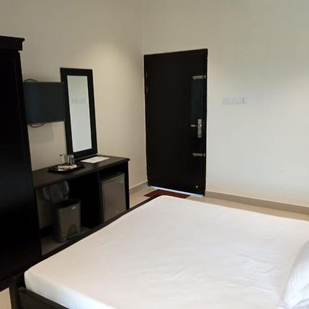 Maui Resort Cox's Bazar Buitenkant foto